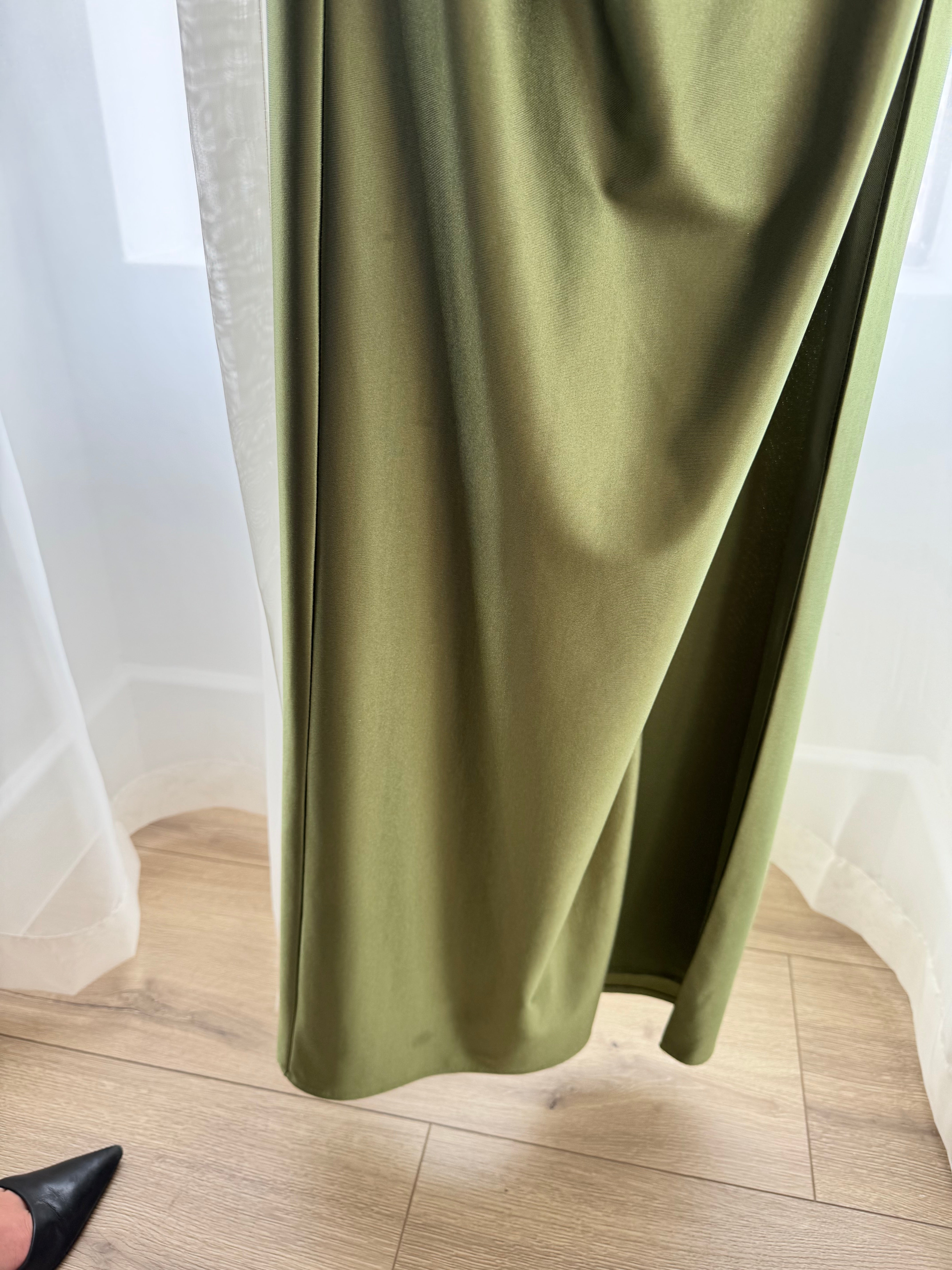GREENERY STRAPLESS LUXE SATIN FITTED GOWN- CD338 (SHOWROOM SALE)
