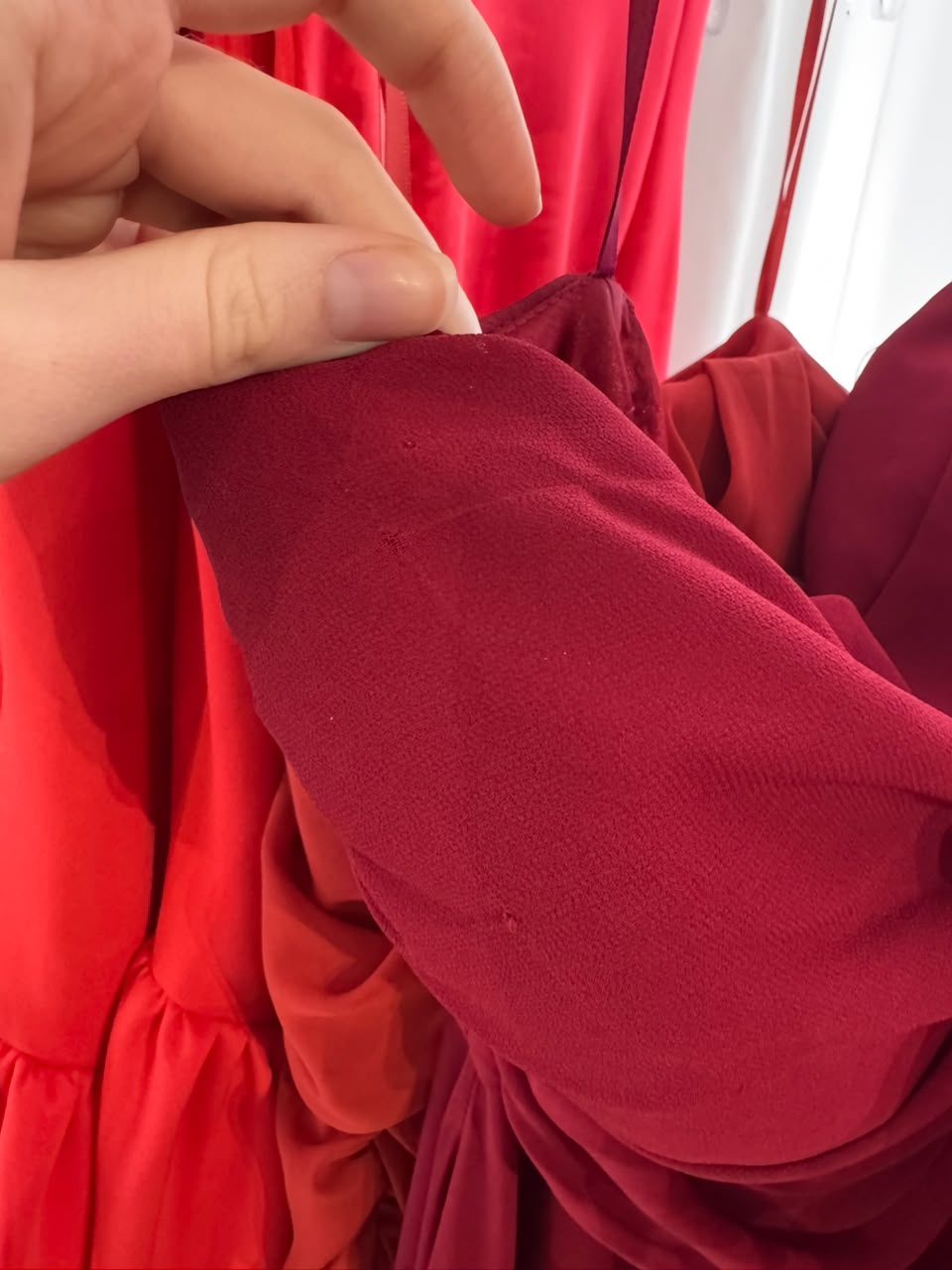 T703 - BURGUNDY M