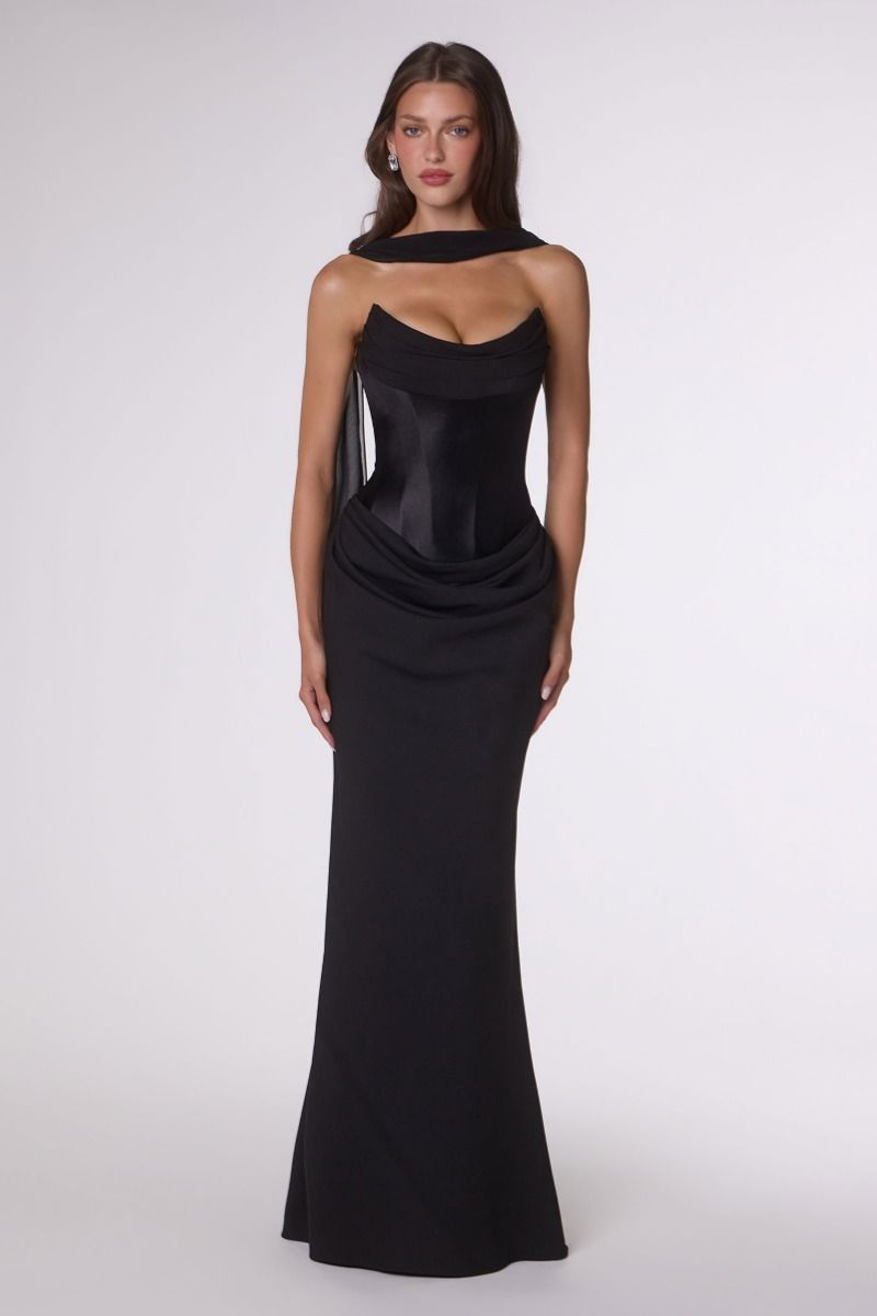 T732 - BLACK (RENTAL)
