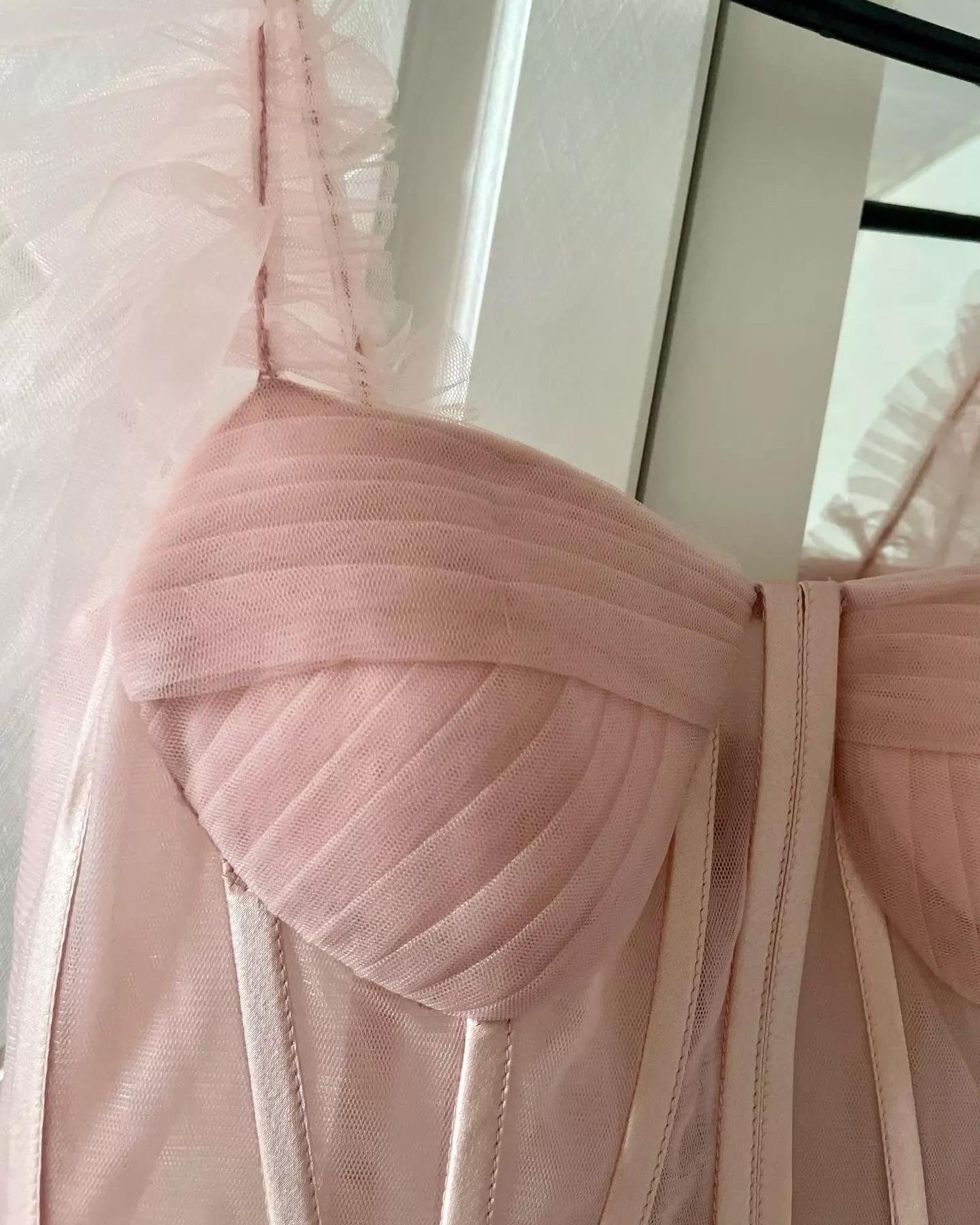 TULLE CORSET TEA-LENGTH DRESS