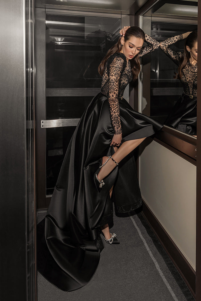 1982 OKSANA MUKHA COUTURE