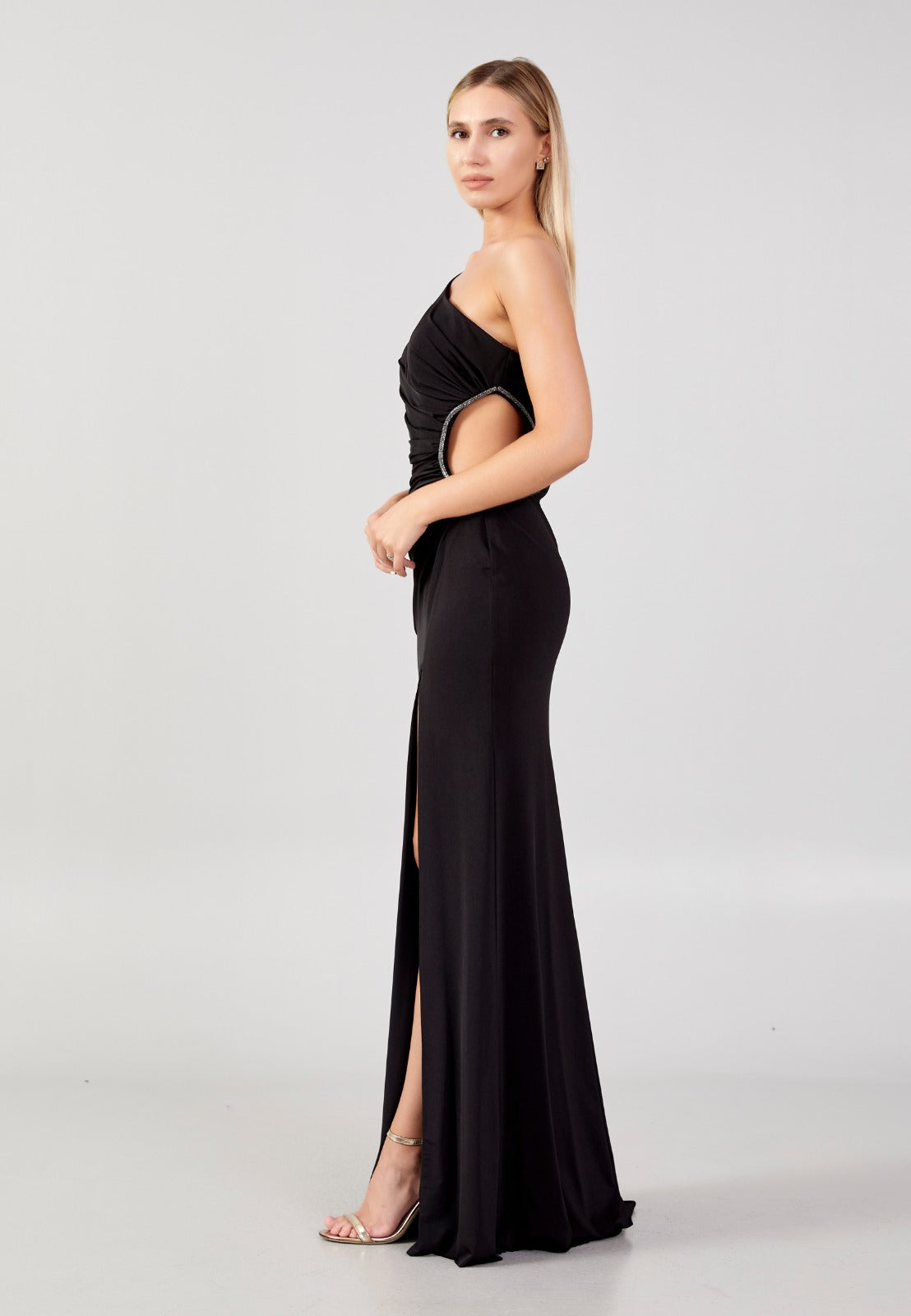 BLACK ONE SHOULDER EVENING DRESS (SHOWROOM SALE)