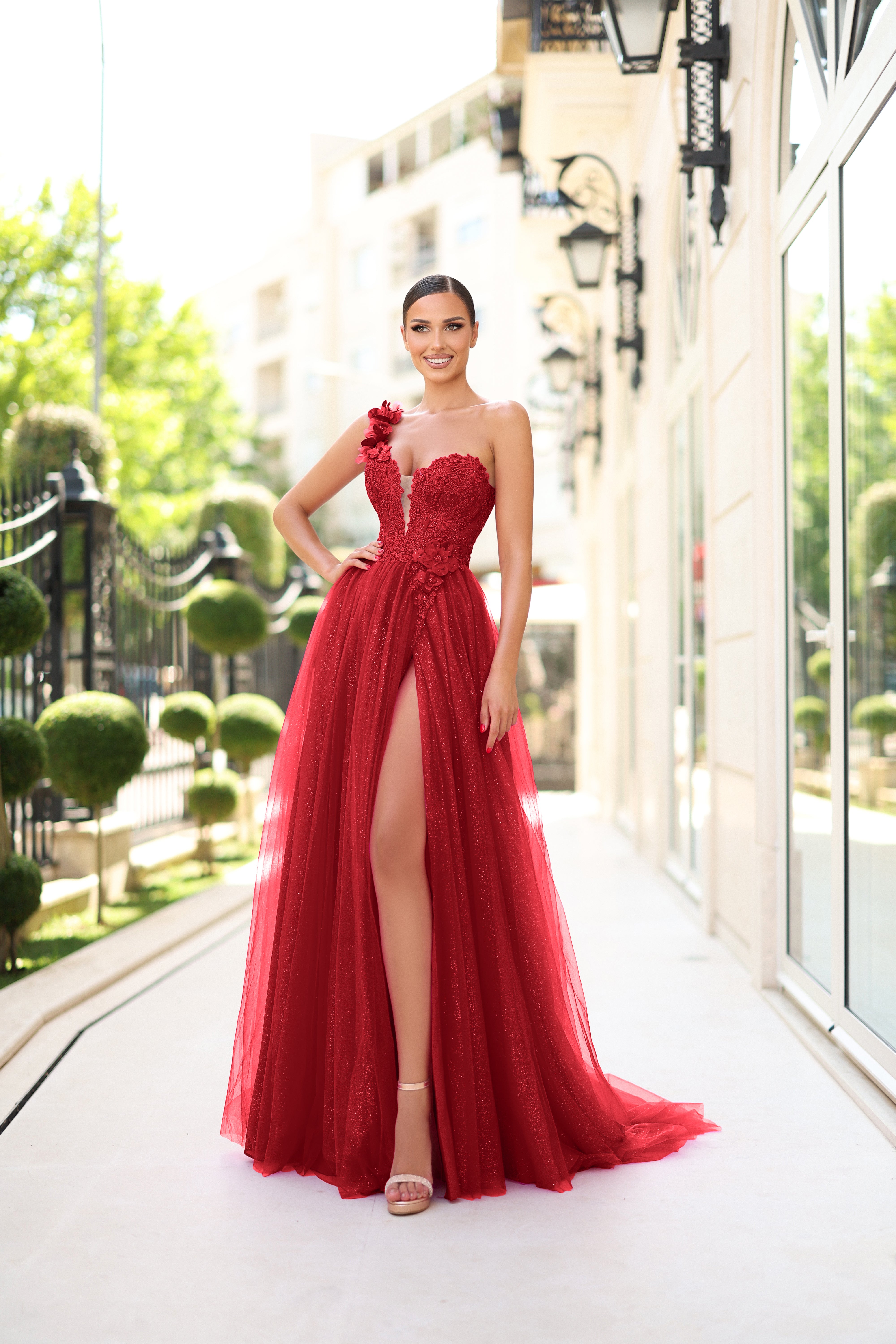 RED TK554 AURORA (RENTAL)