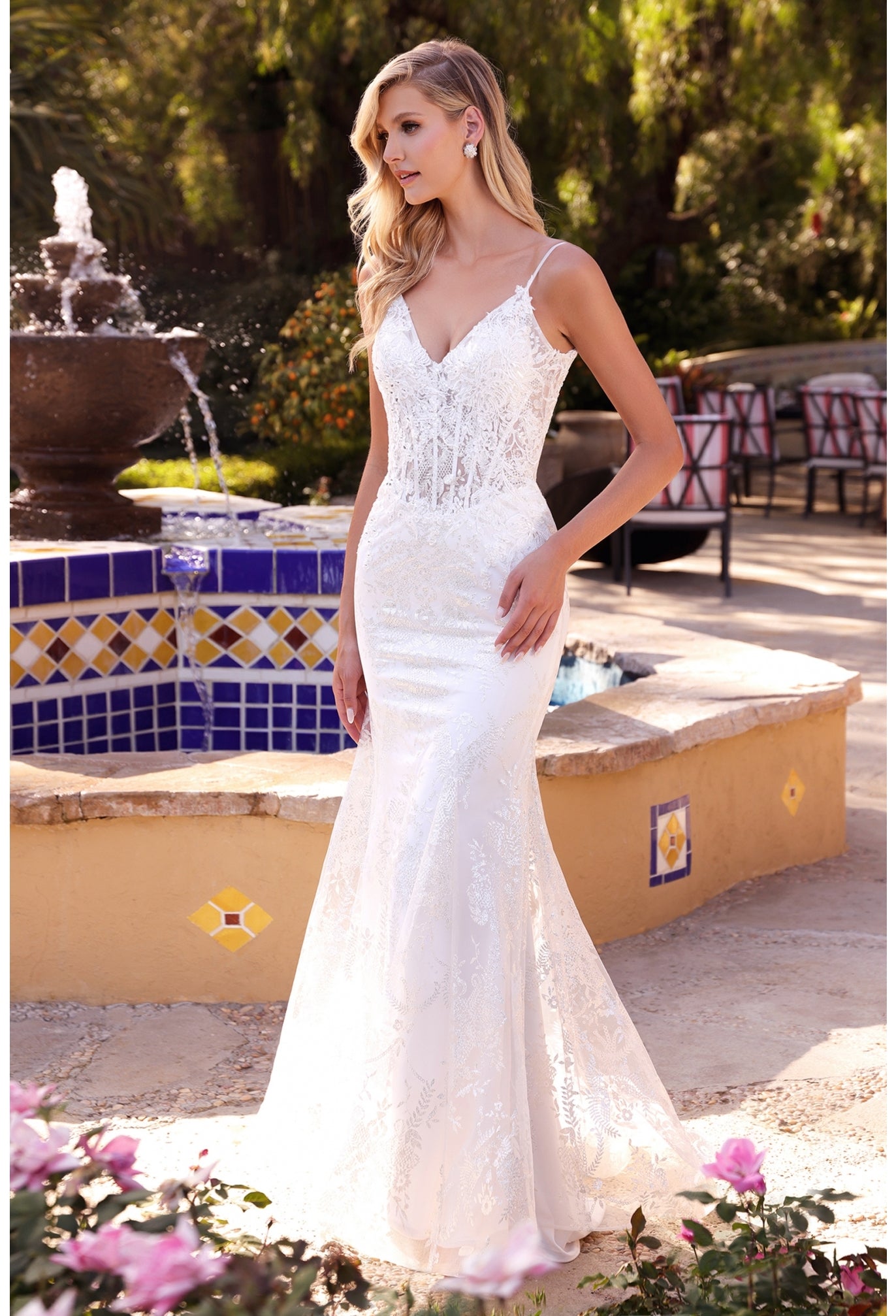 Lace fitted sale mermaid wedding dress